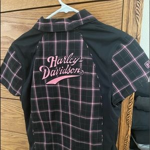 Harley Davidson Really cute top could be one with a tank underneath, cute fit!